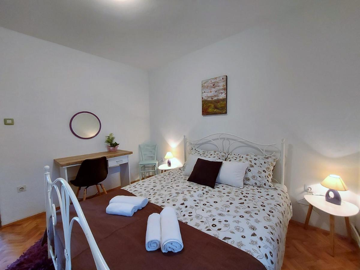 Apartma Marta *